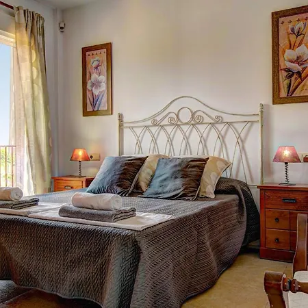 Villa Reyes By *